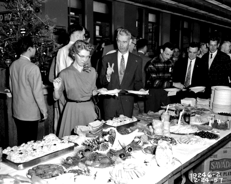 Christmas_party1957